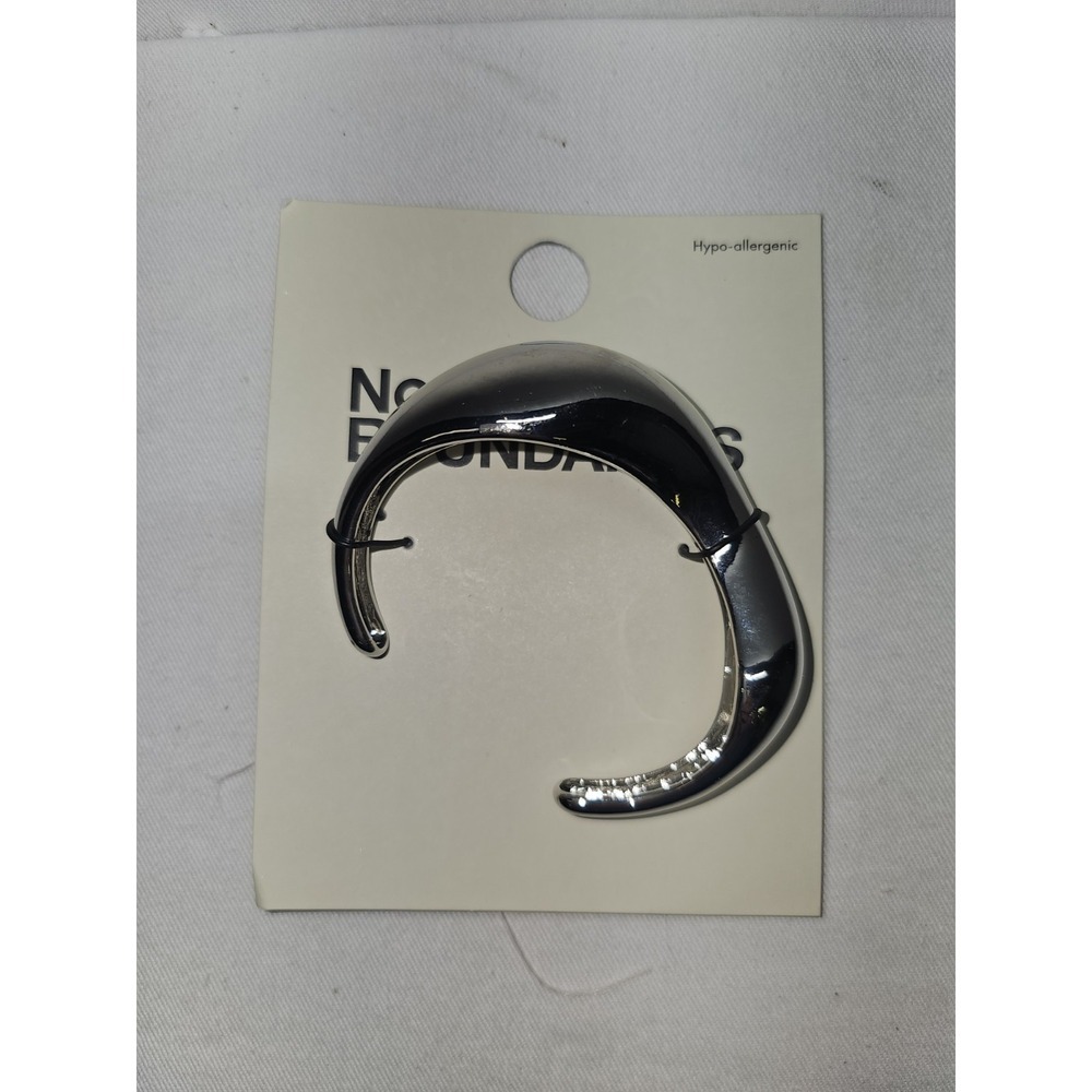 NWT No Boundaries Silver Tone Organic Sculpted Cuff Bracelet Abstract Modernist